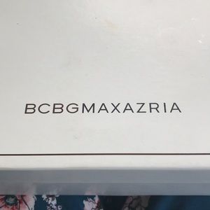 BCBG MAXAZRIA Lace Sling Back Pump Brand New